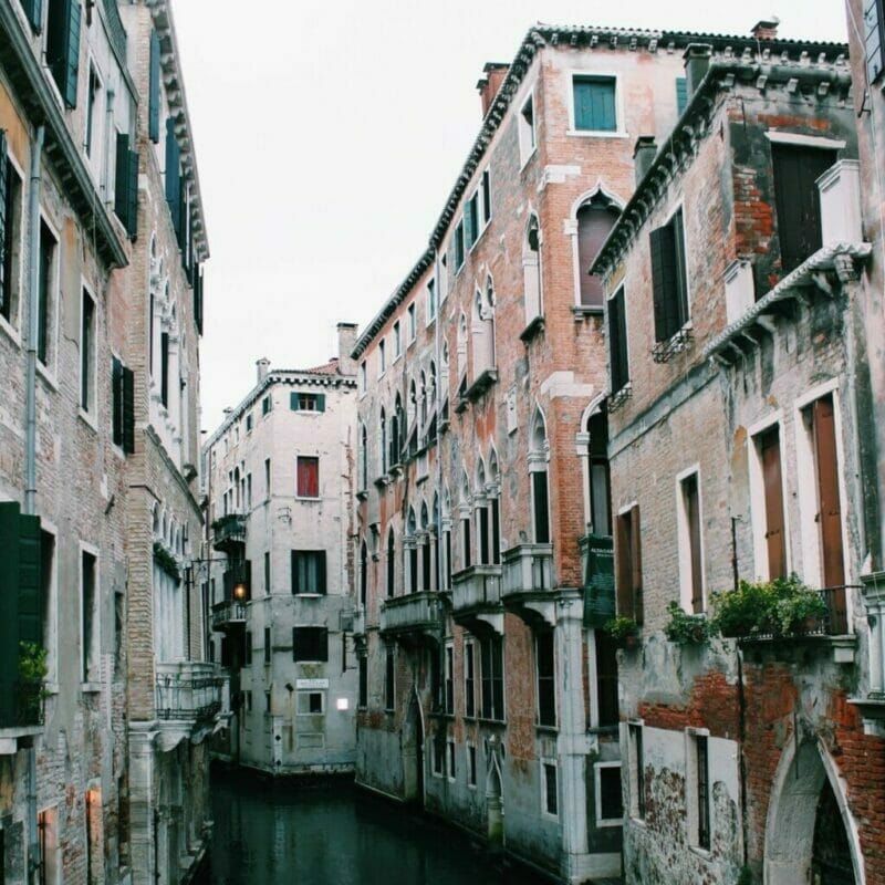 pasivažinėjimas gondola Venecijoje