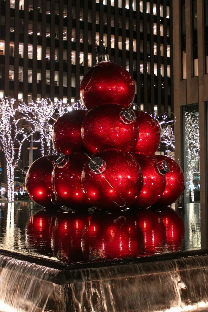 5 Essential Tips for New York at Christmas