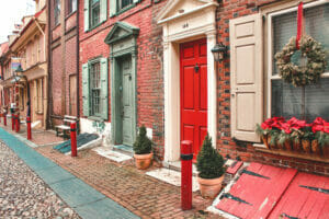 Elfreth’s Alley: The Prettiest Street in Philadelphia
