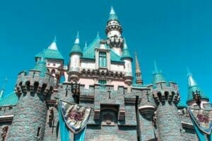 15 Disneyland Tips You Need to Know