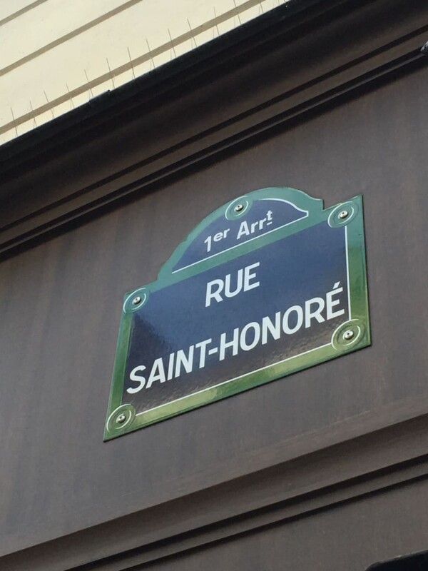 Paris Neighborhood Guide